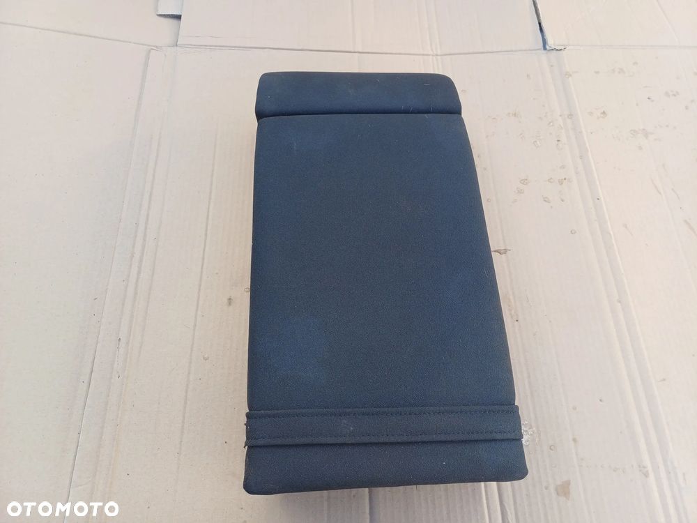 Podłokietnik cupholder tył passat B6 skoda octavia II oryginał - 1