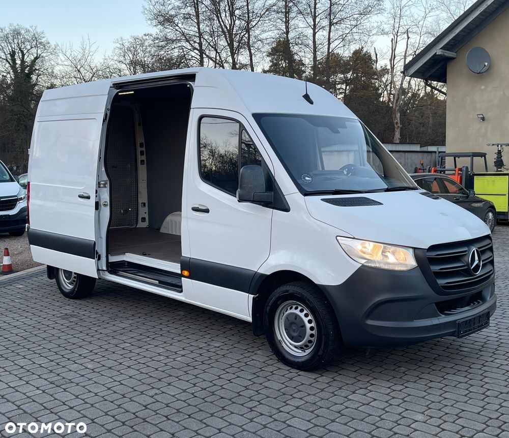 Mercedes-Benz Sprinter - 7