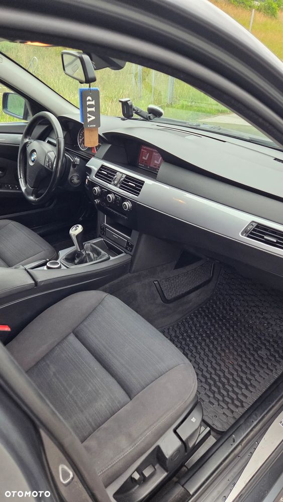 BMW Seria 5 520d - 15