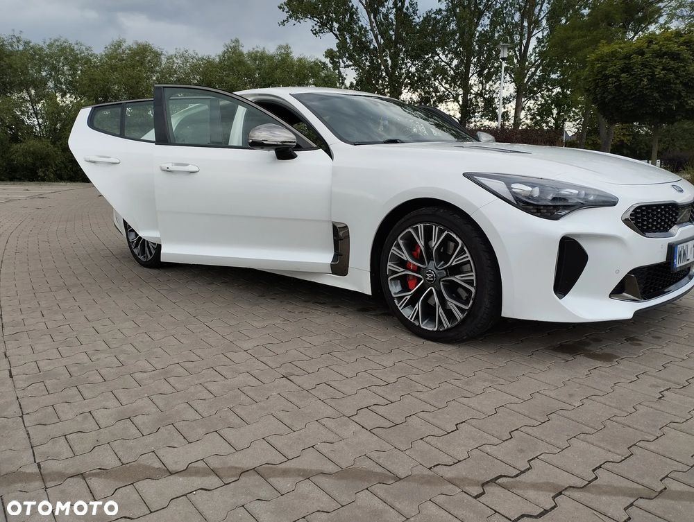 Kia Stinger 3.3 T-GDI V6 GT AWD - 3