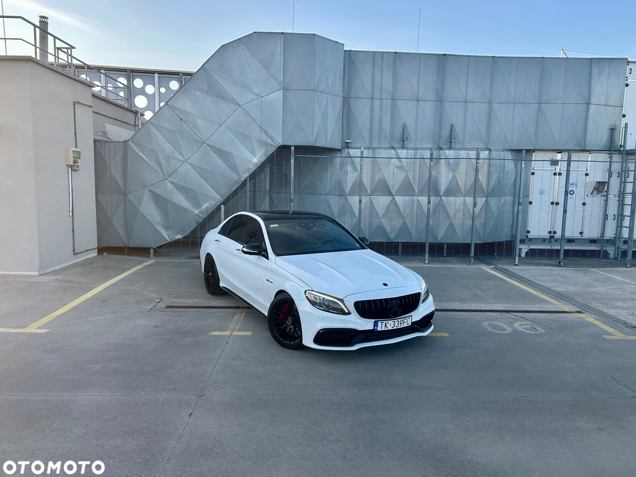Mercedes-Benz Klasa C 63 S AMG 9G - 16