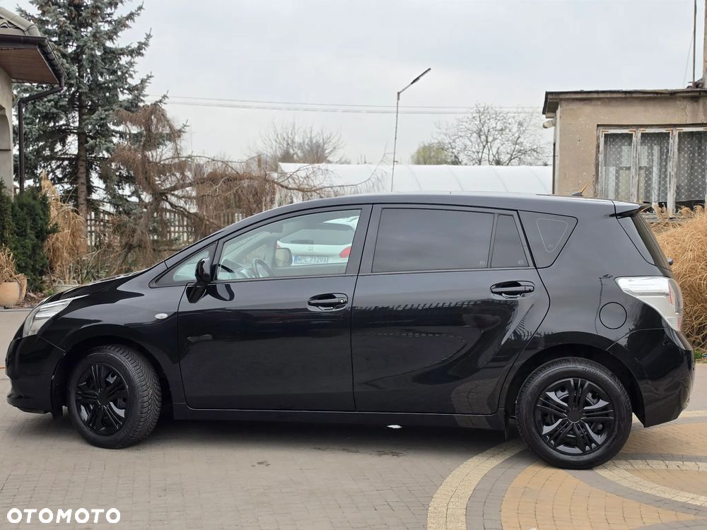 Toyota Verso - 5