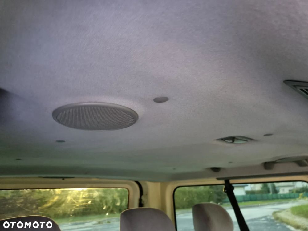 Opel Vivaro - 26