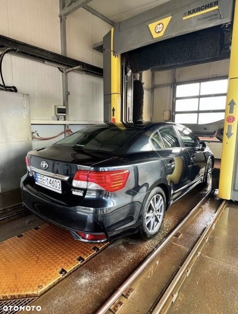 Toyota Avensis 2.2 D-4D Automatik Executive - 3