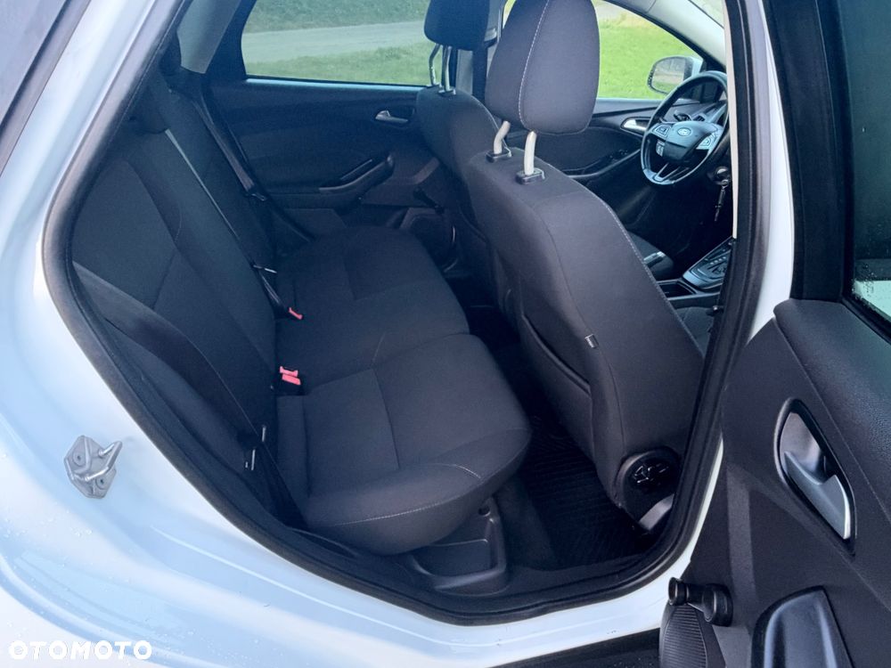 Ford Focus - 11