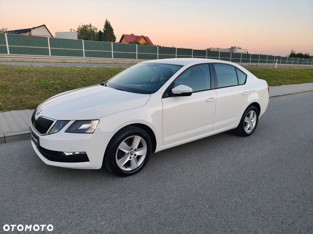Skoda Octavia 2019 photo 3