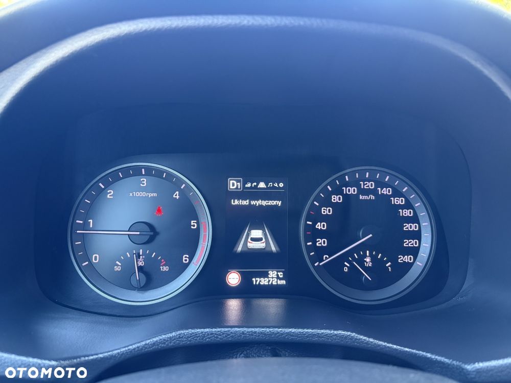 Hyundai Tucson blue 1.7 CRDi 2WD DCT Premium - 26