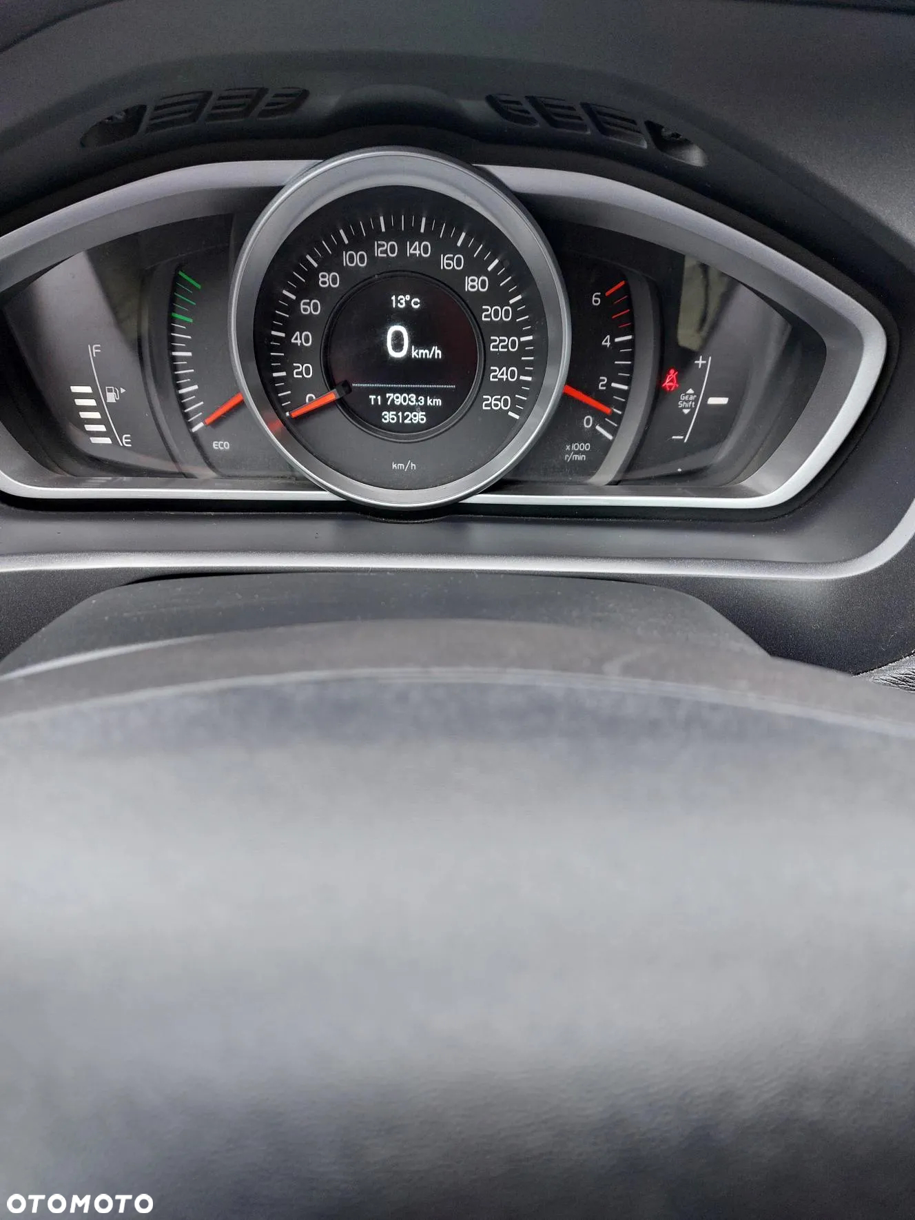 Volvo V40 - 13
