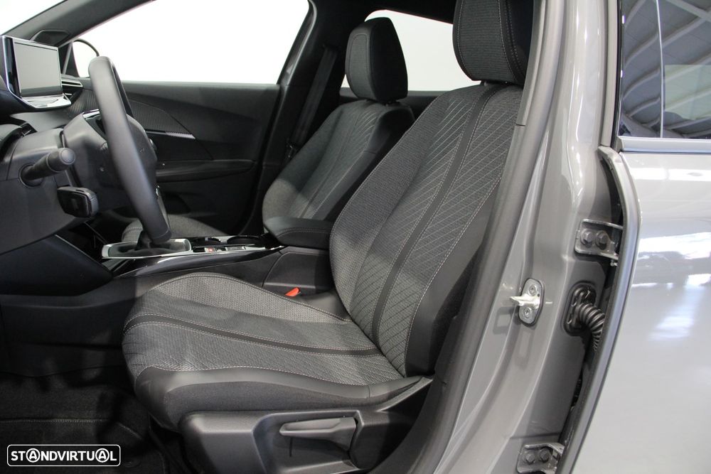 Peugeot 2008 1.2 PureTech Allure - 7