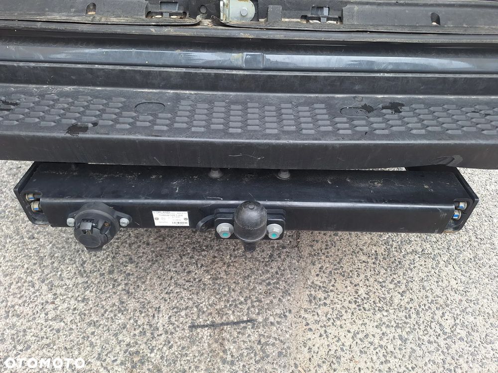 Iveco Daily 35S18 furgon 16m max długi Hak 3,5t Ledy Kamera Sklejka - 19