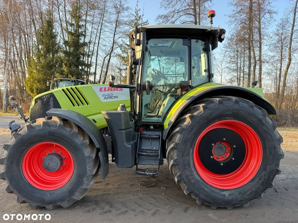 Claas ARION 640 - 2