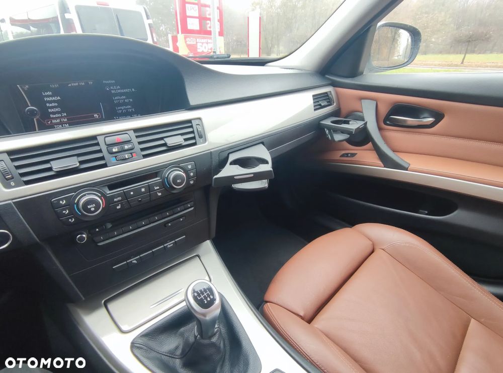 BMW Seria 3 320d - 9