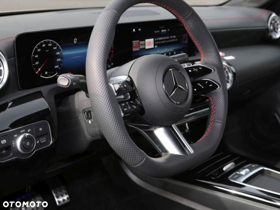 Mercedes-Benz CLA 220 4-Matic AMG Line 7G-DCT - 6