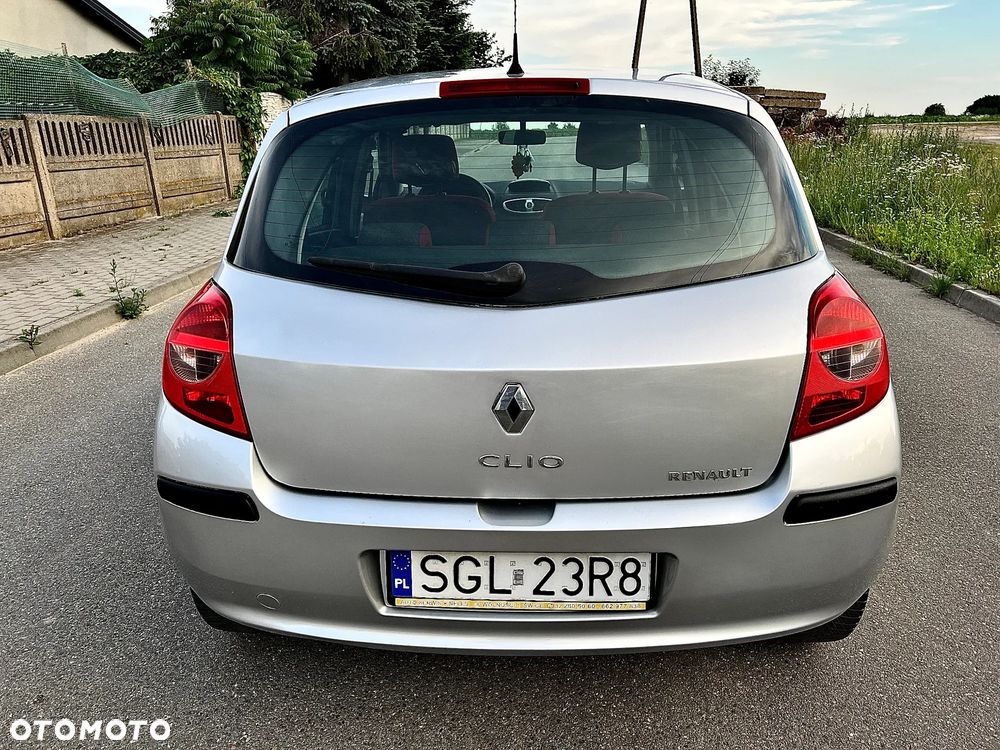 Renault Clio - 5