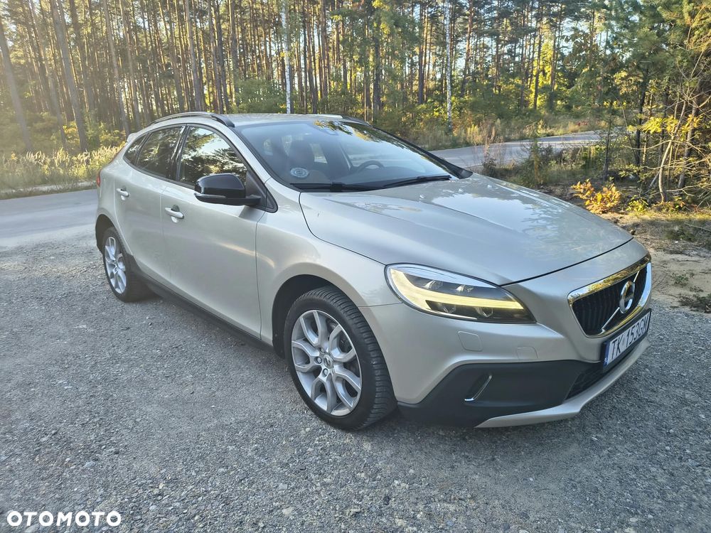 Volvo V40 Cross Country - 7