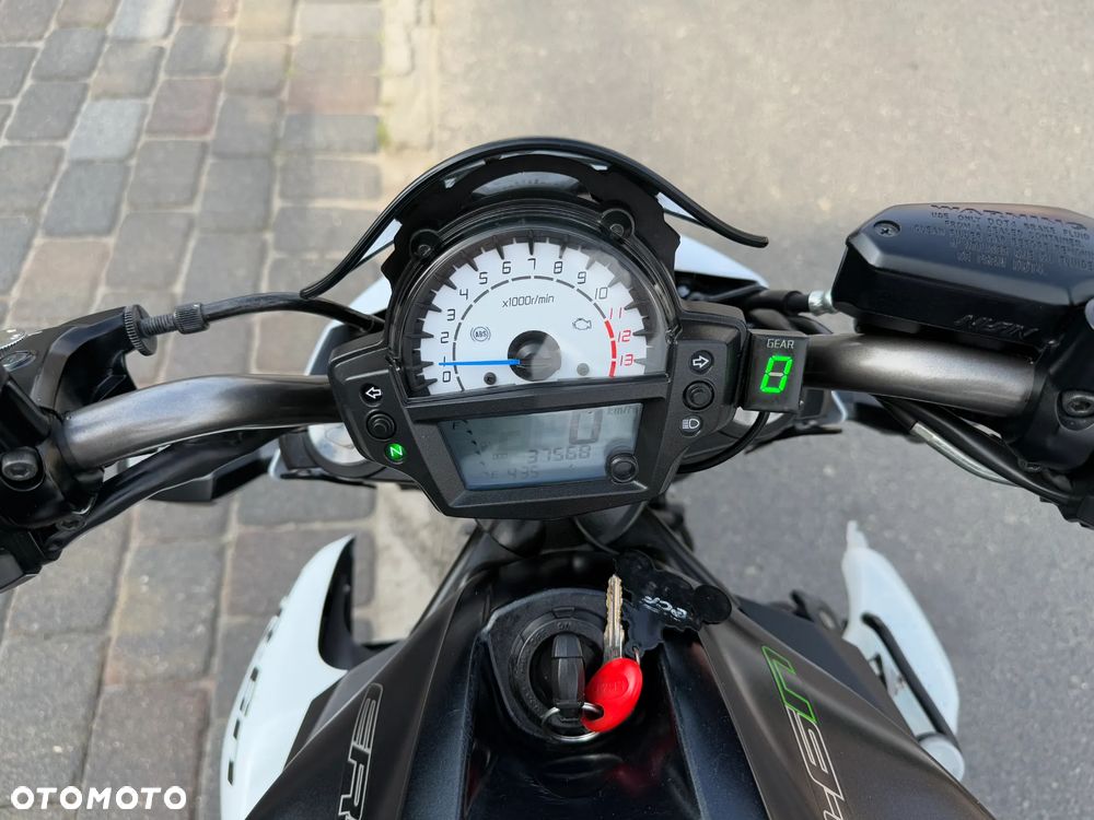 Kawasaki ER - 8