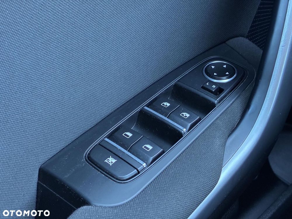 Kia Ceed 1.4 T-GDI L DCT - 22