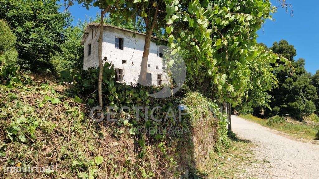 Terreno c/ anexo agrícola e vistas sobre o Rio Tâmega em Boelhe, Penaf - Grande imagem: 4/22