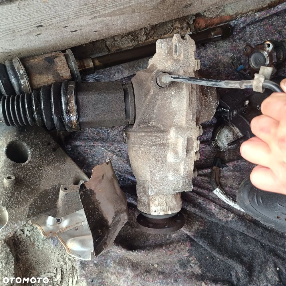 DYFERENCJAL 7567345 BMW E70 4.0D - 1
