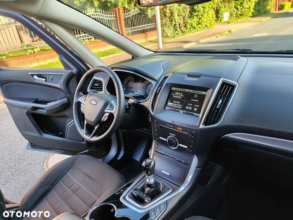 Ford Galaxy 2.0 TDCi Titanium - 23