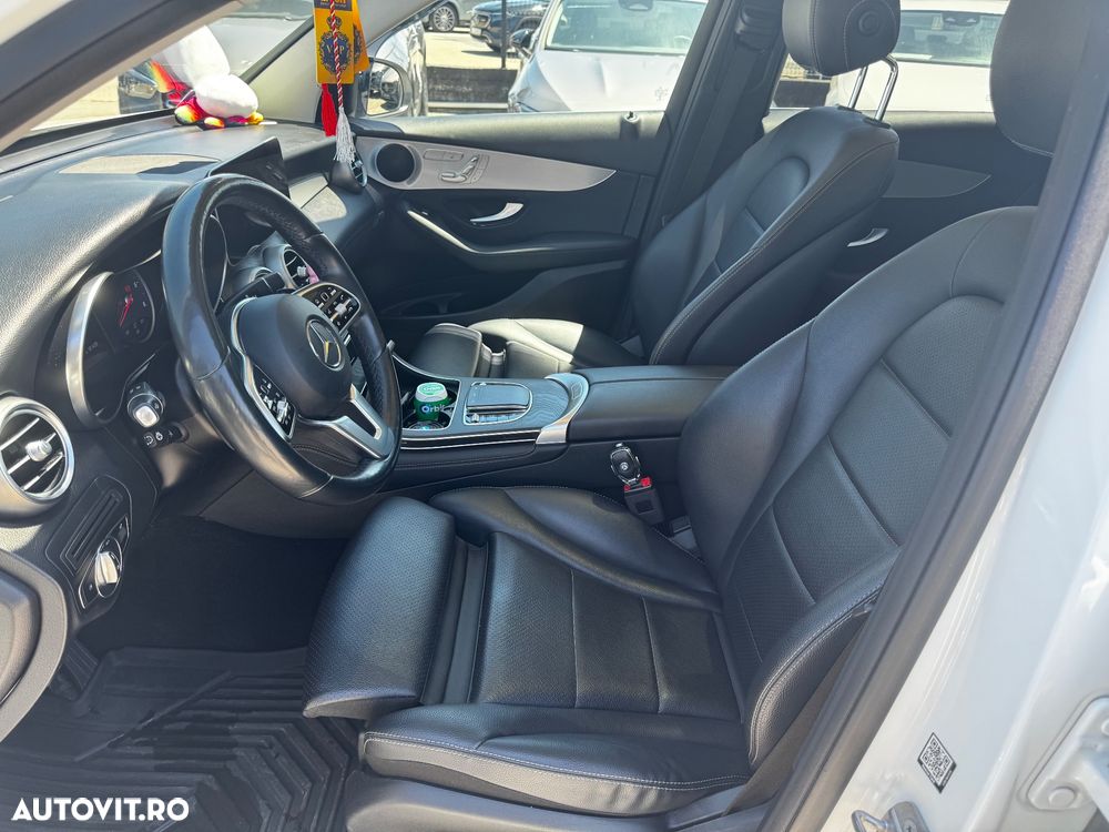 Mercedes-Benz GLC 220 d 4MATIC 9G-TRONIC AMG Line - 21