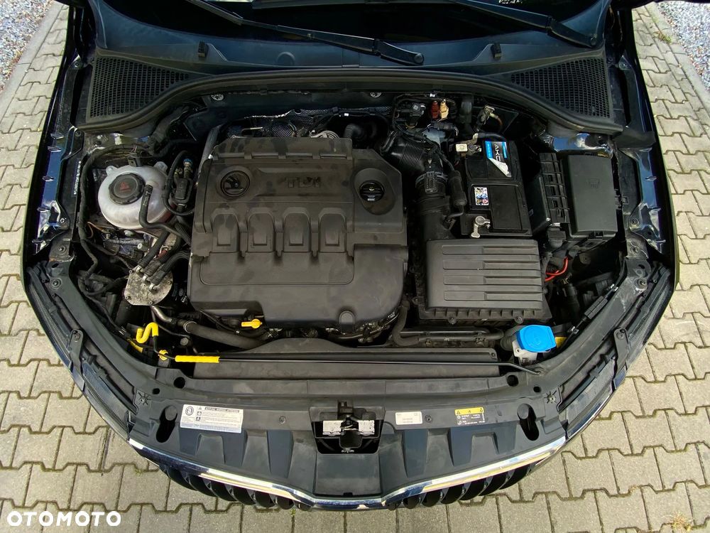 Skoda Octavia 1.6 TDI Ambition DSG - 16