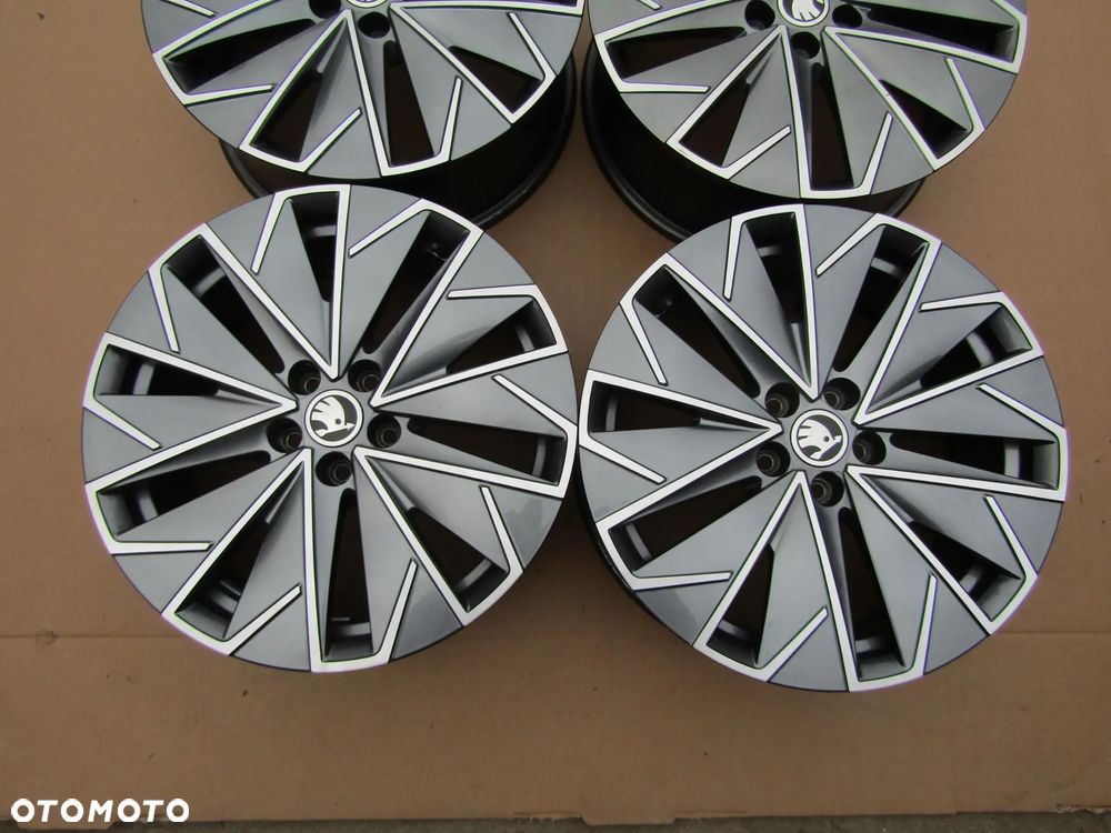 4x Felgi 17 Skoda Kamiq Scala Fabia Seat Ibiza IV VW Polo IV V IV Seat Arona T-Cross Taigo 6,5 j 5x100 ET 40 - 7