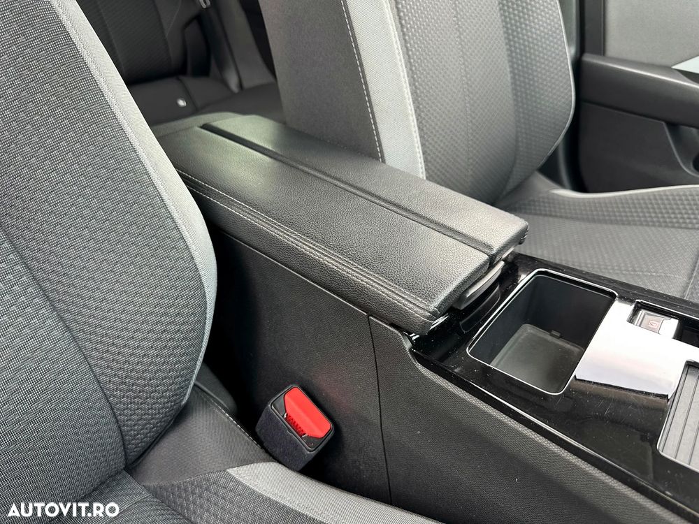 Opel Astra 1.5L Start/Stop AT8 Business Edition - 9