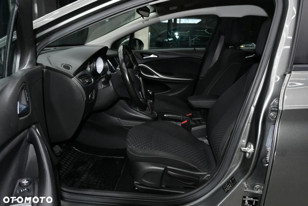 Opel Astra 1.2 Turbo Edition - 12