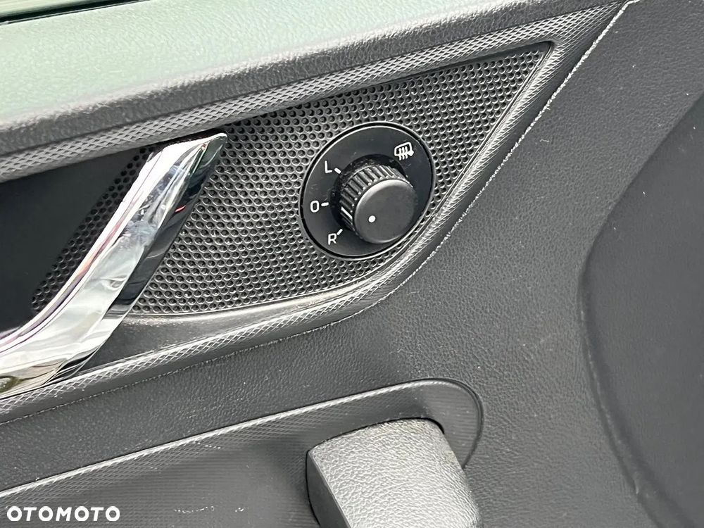 Skoda RAPID 1.4 TDI DPF Style DSG - 14