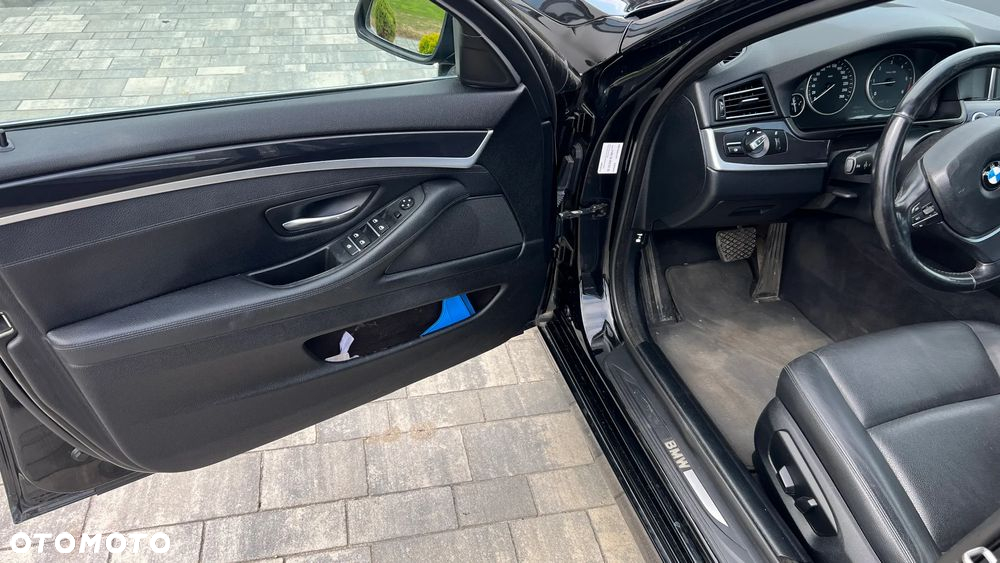 BMW Seria 5 518d - 16