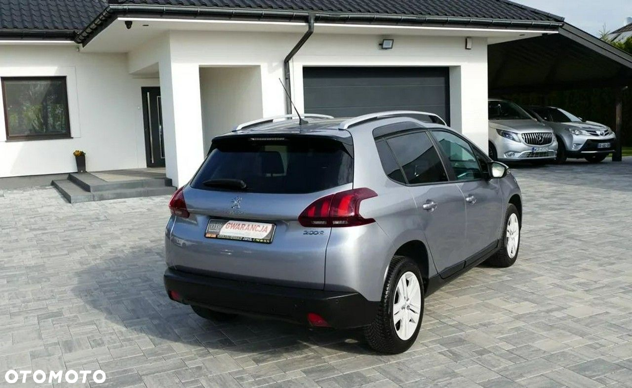 Peugeot 2008 1.2 Pure Tech GPF Allure S&S - 4