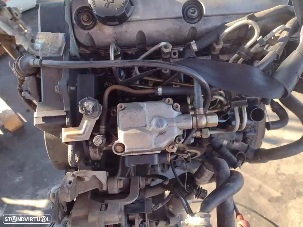 MOTOR COMPLETO VOLVO S40 II 2003 -D4192T2 - 2