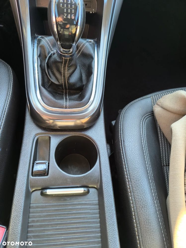 Opel Astra 1.4 T Cosmo - 4