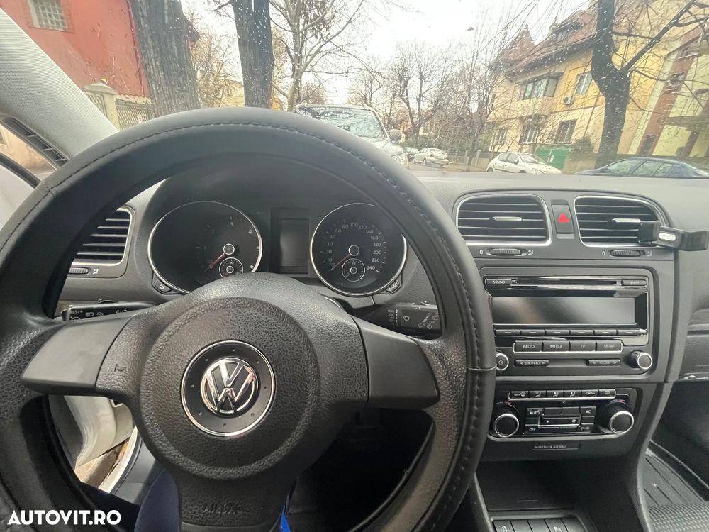 Volkswagen Golf - 13