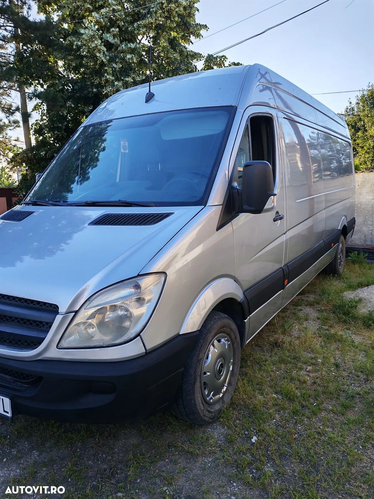 Mercedes-Benz Sprinter - 2
