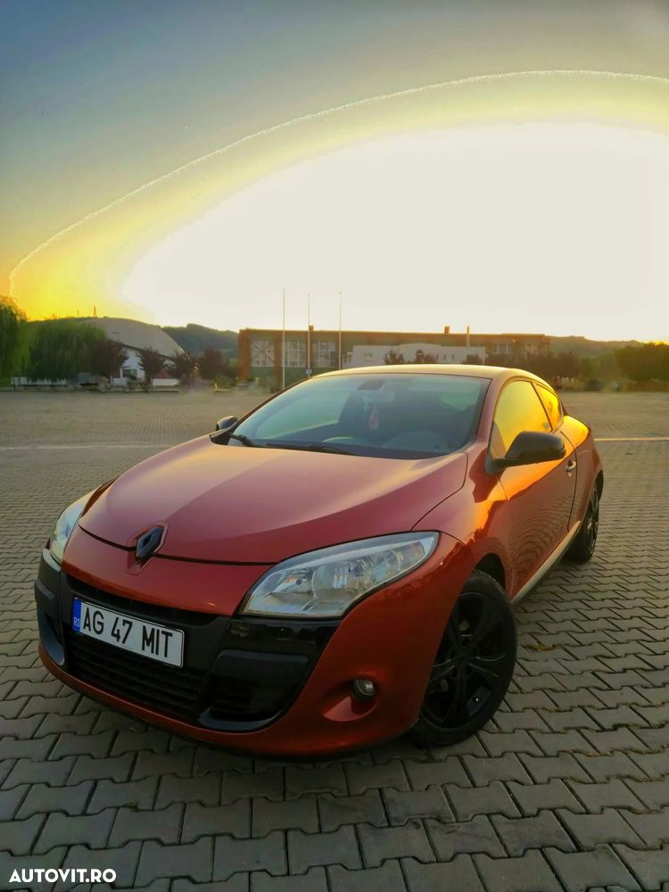 Renault Megane III 1.6 16V Color Edition - 1