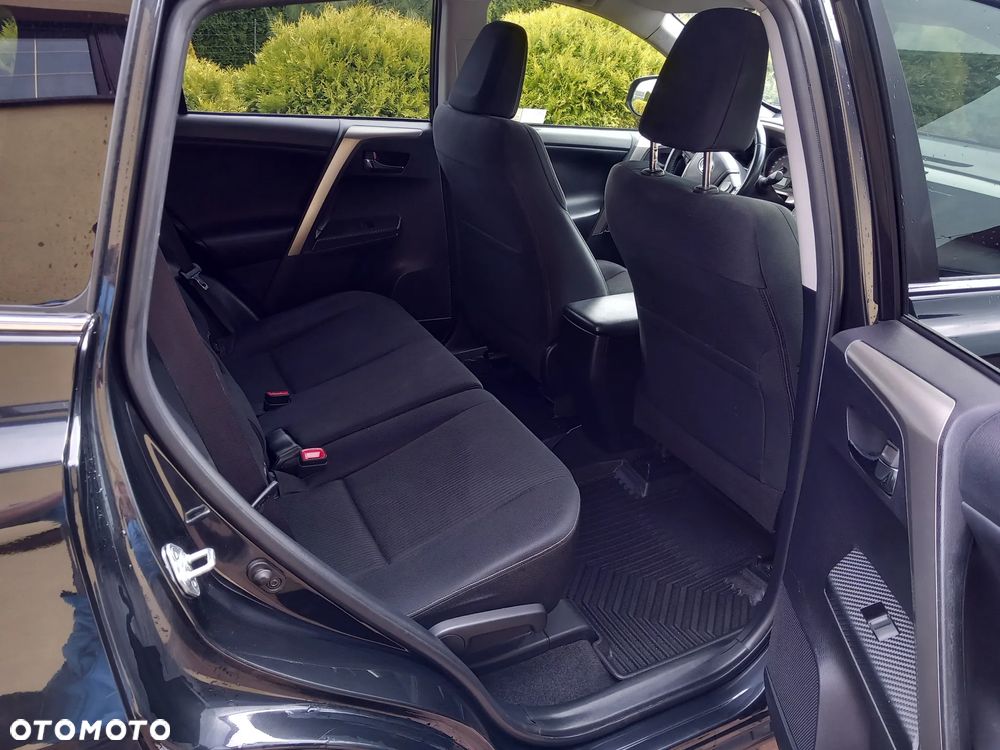 Toyota RAV4 2.0 D-4D Active - 10