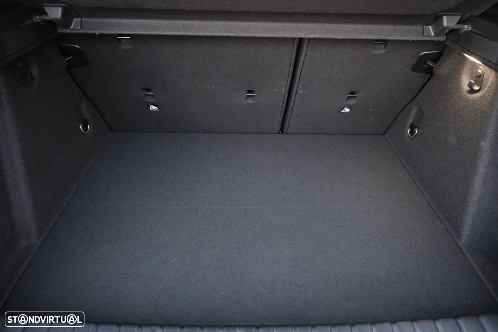 BMW 116 d Pack Desportivo M Auto - 29