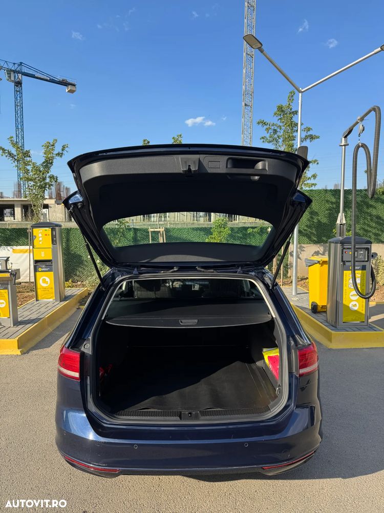 Volkswagen Passat 2.0 TDI SCR DSG Trendline - 7