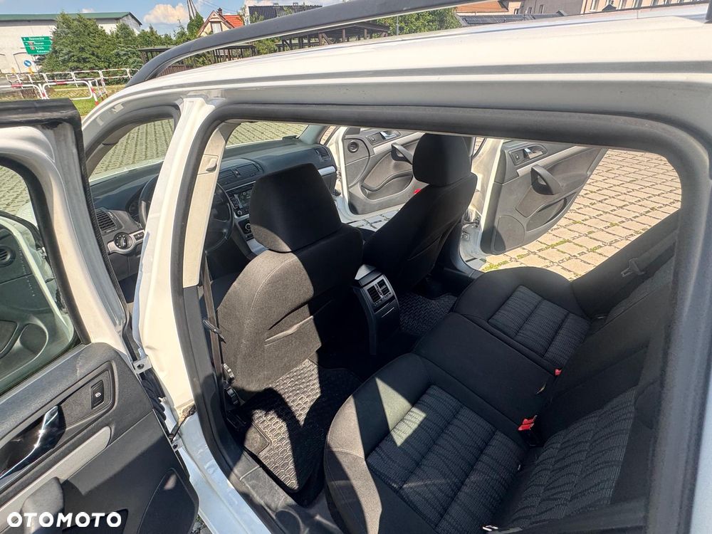 Skoda Octavia 1.6 TDI Family - 9