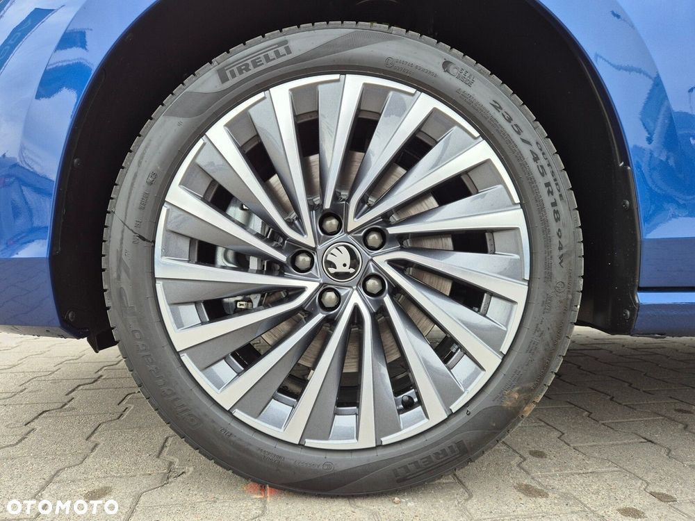 Skoda Superb 2.0 TSI 4x4 L&K DSG - 11