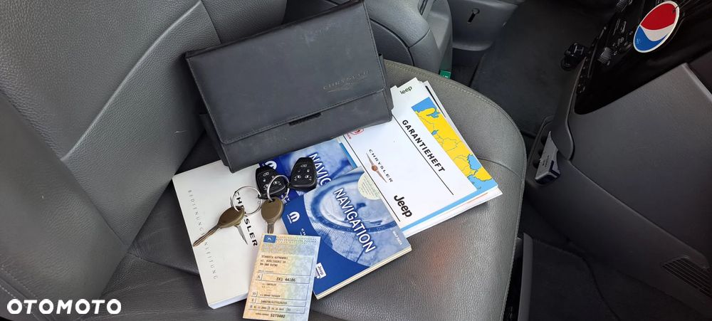 Chrysler Grand Voyager 2.8 CRD Limited - 12