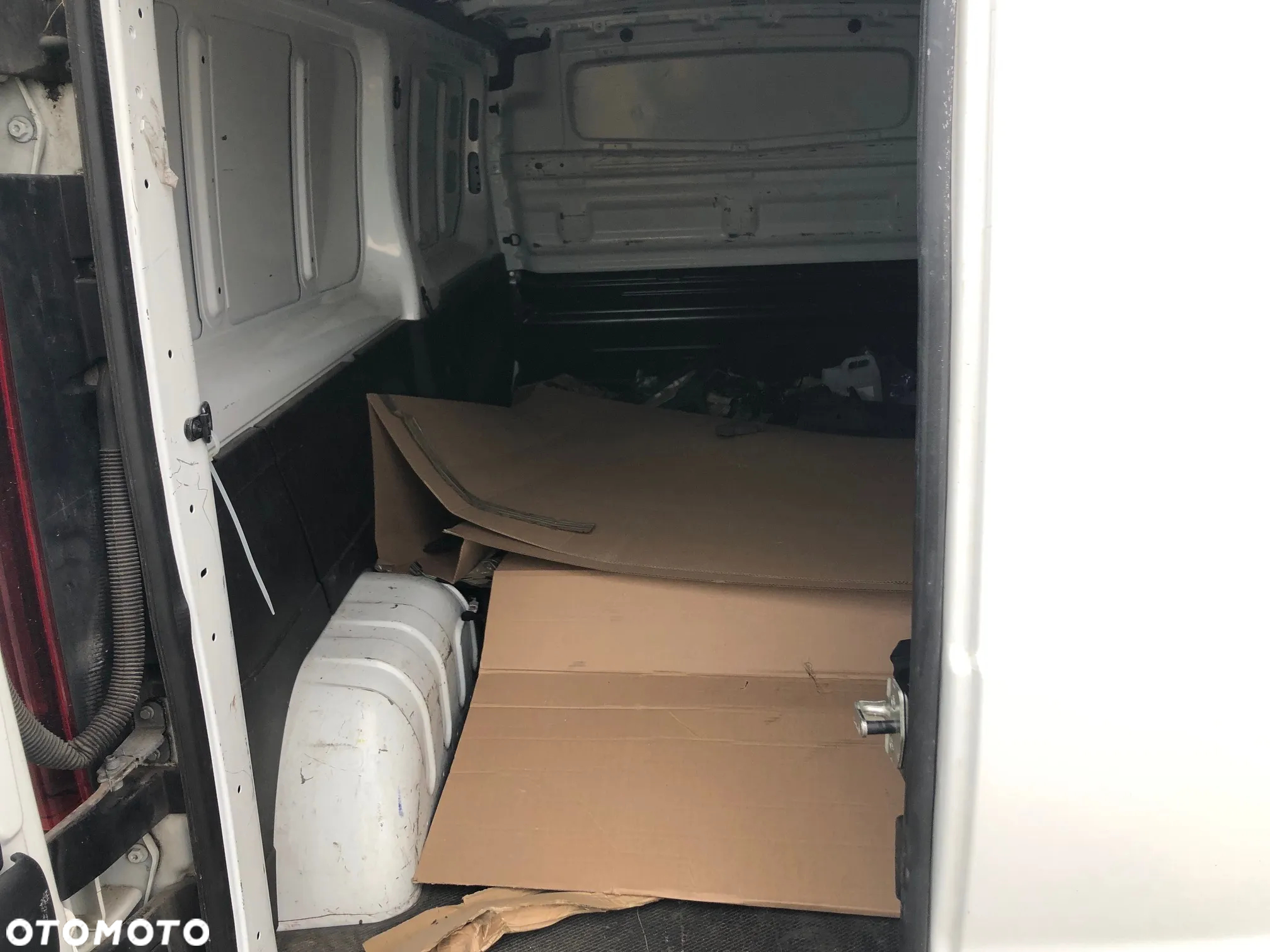 Renault TRAFIC - 7
