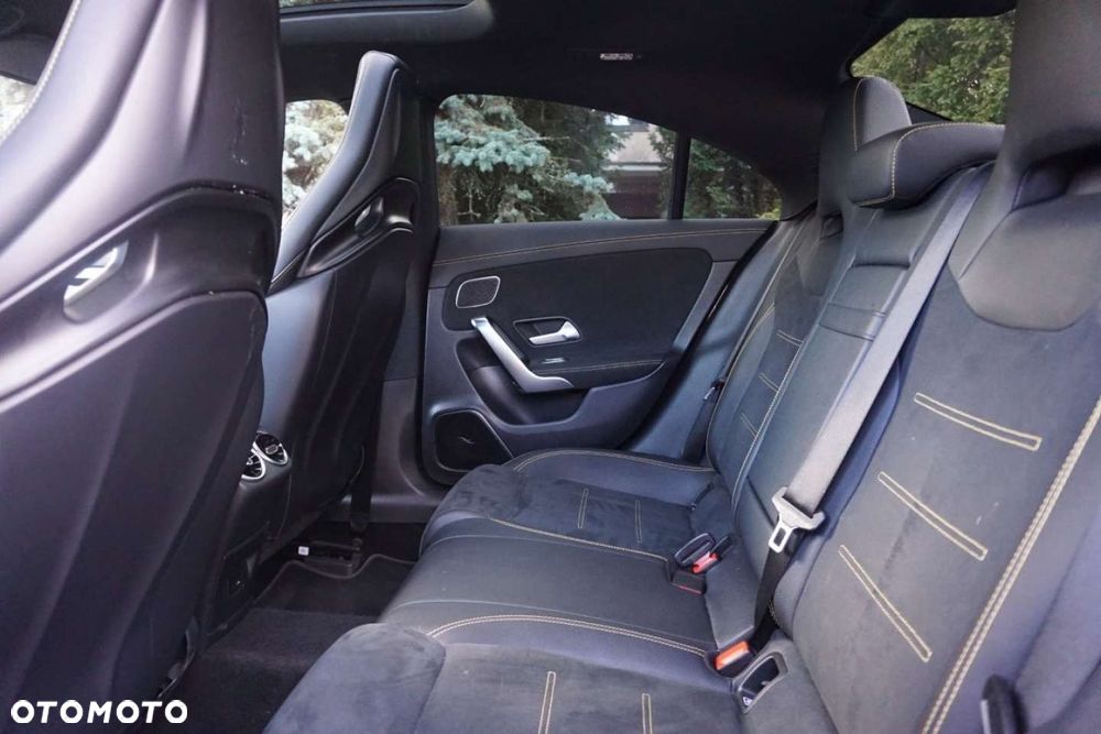 Mercedes-Benz CLA - 8