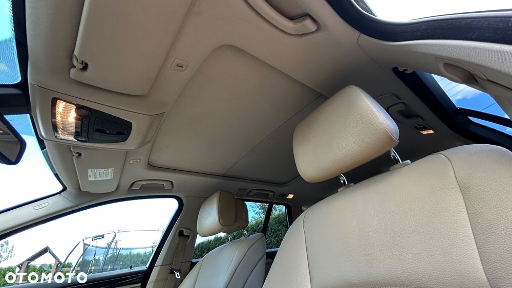 BMW Seria 5 520d Luxury Line - 25