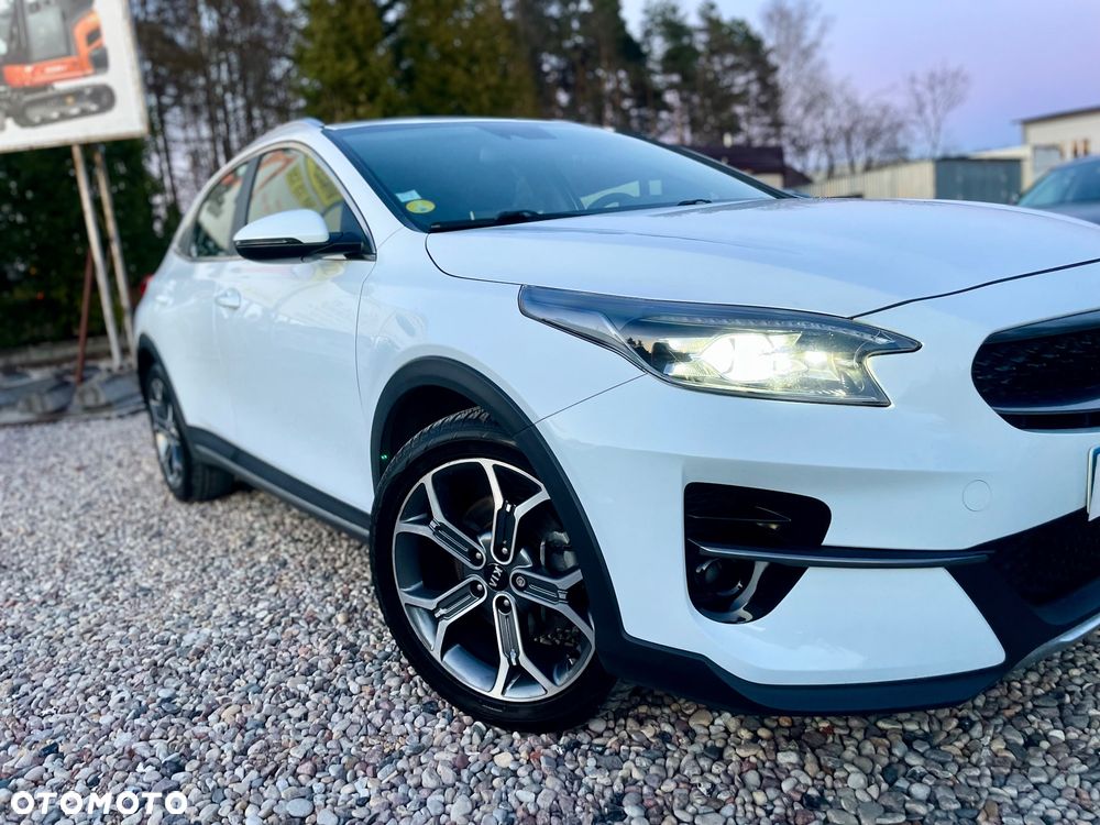 Kia XCeed 1.6 CRDi LAUNCH EDITION - 9