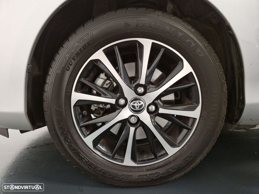 Toyota Yaris - 10