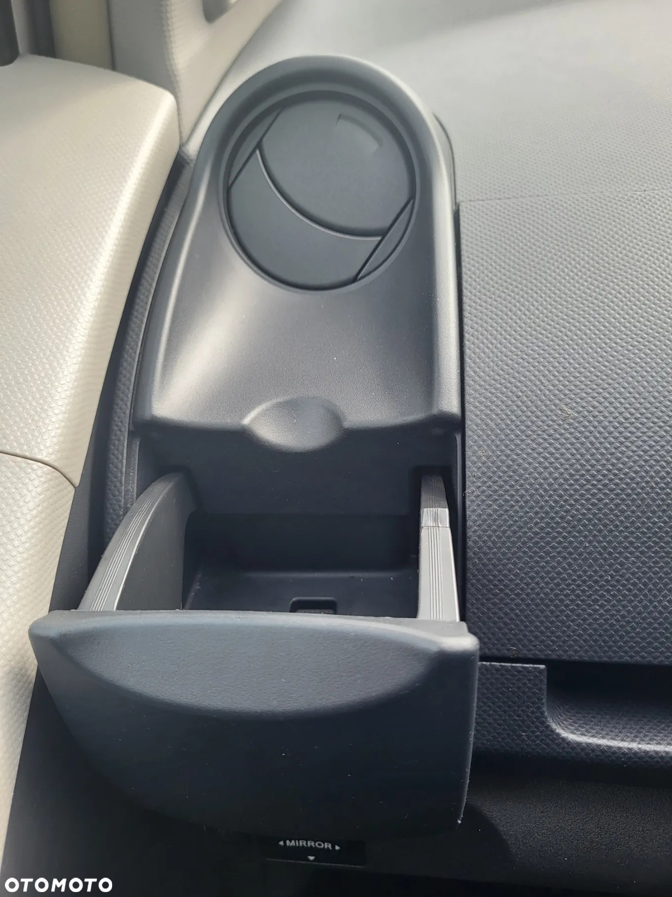 Toyota Yaris - 14