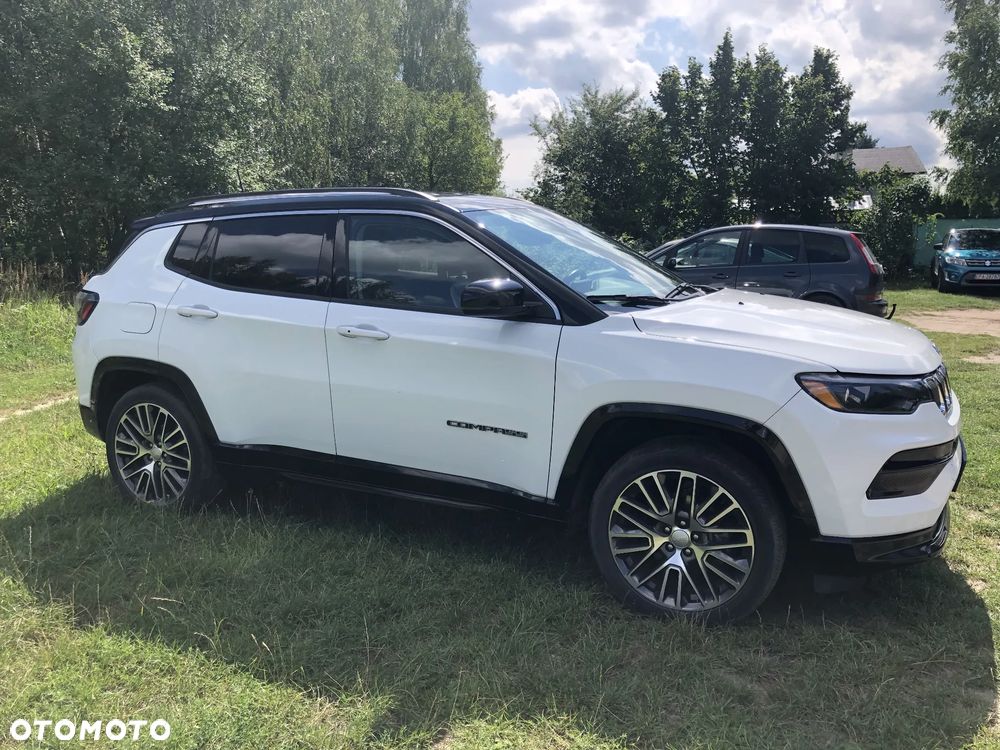 Jeep Compass - 10